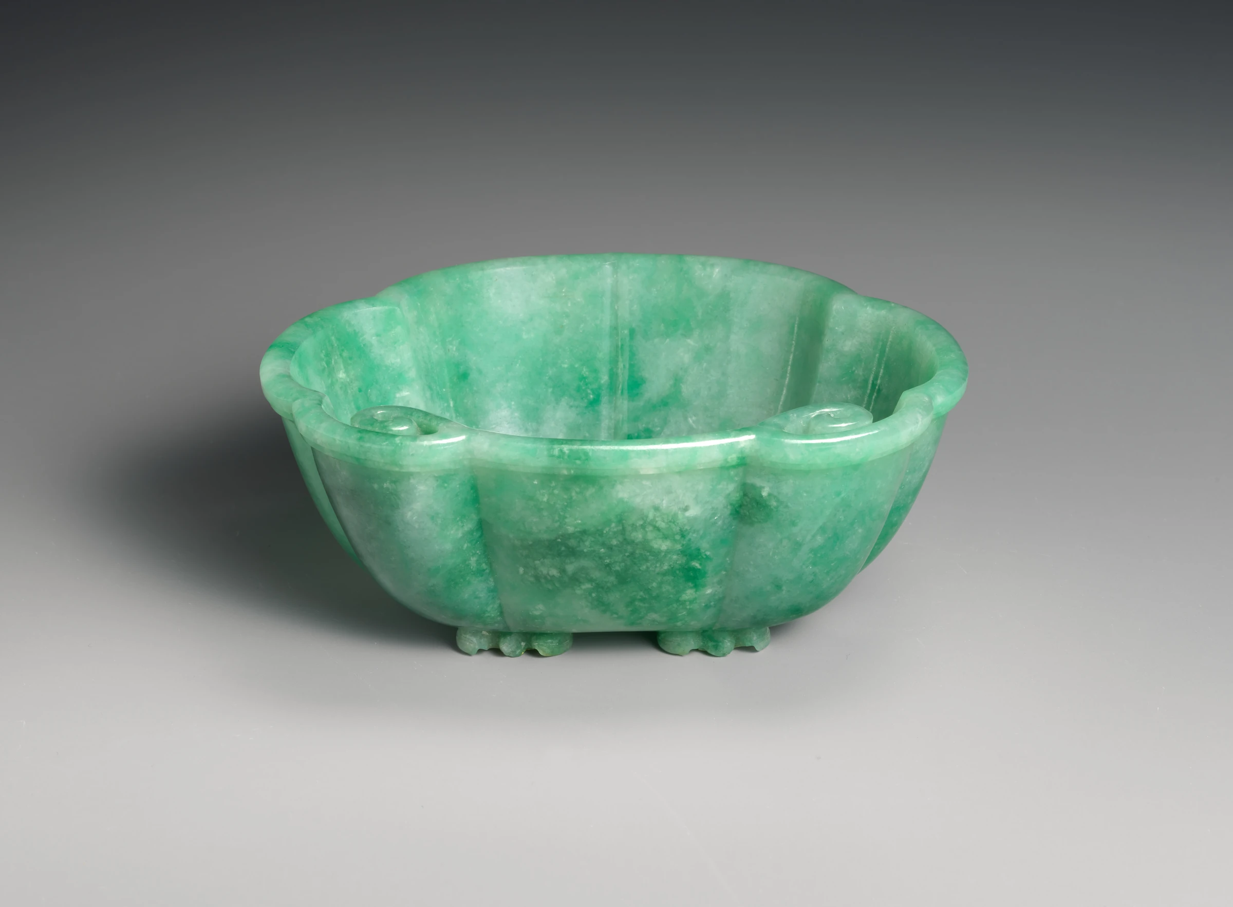 Water receptacle, Jade (jadeite)