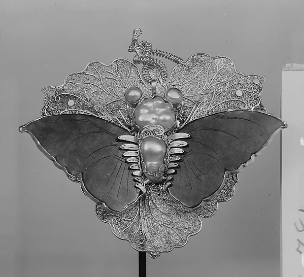 Chinese mixed-material butterfly with jadeite and gold filigree
